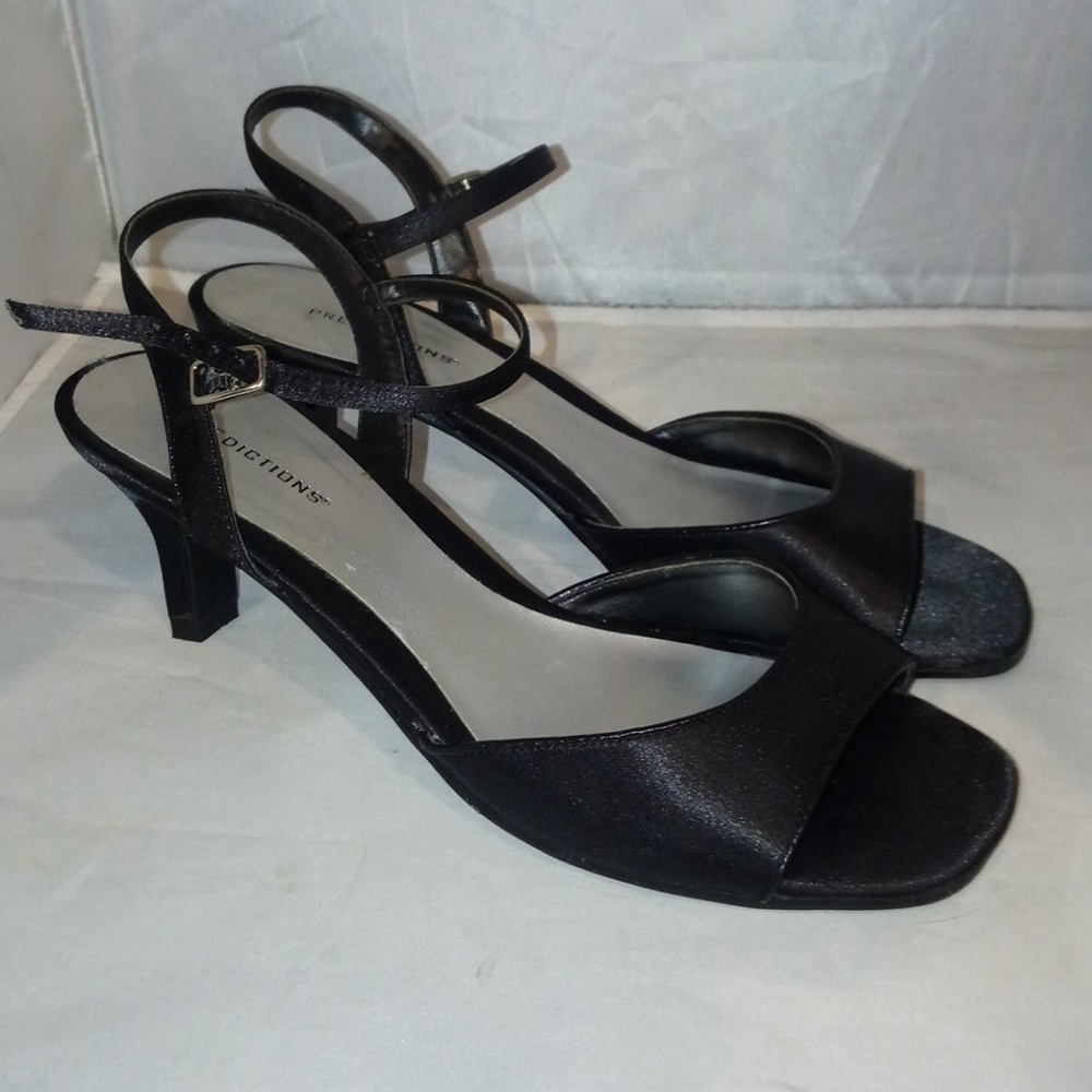PREDICTIONS Classic Satin Open Toe Kitten Heels